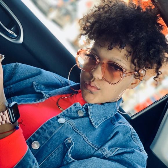 Meet your Posher, Tatianna - Picture 1 of 1